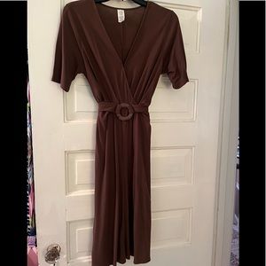 Brown Tie Waisted Dress by Avon. Beautiful accent at waist. Excellent condition